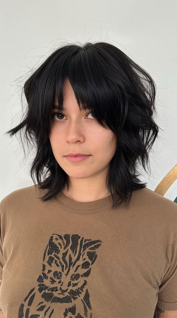 Collarbone Shag With Curtain Bangs Collarbone Shag With Curtain Bangs — Simple Short Shag
