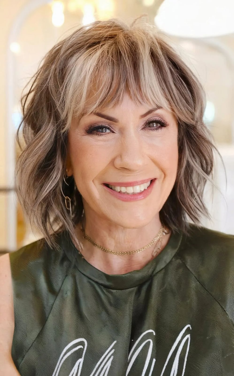 Ash Blonde Collarbone Shag Ash Blonde Collarbone Shag — Simple Short Shag