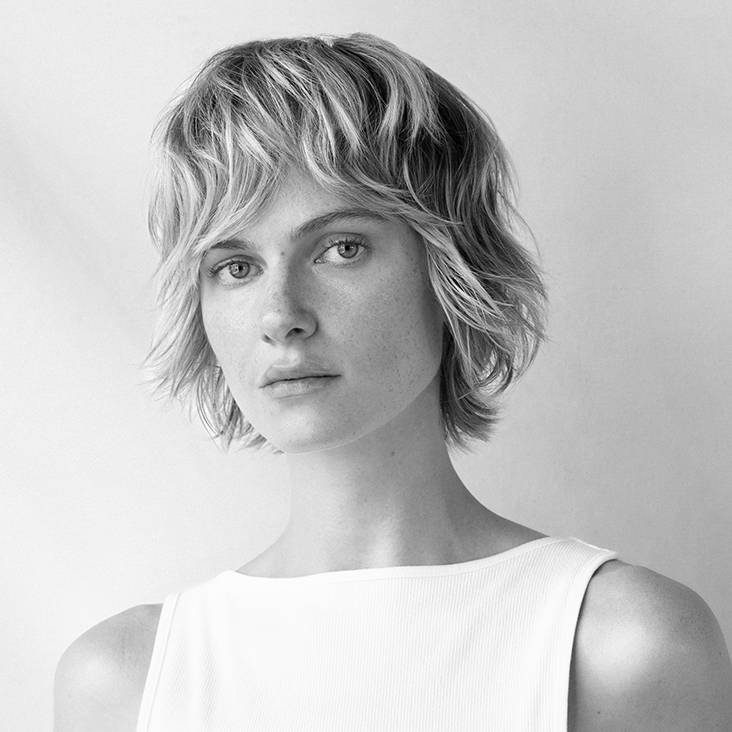 Ash Blonde Ear Length Shag Ash Blonde Ear Length Shag — Simple Short Shag