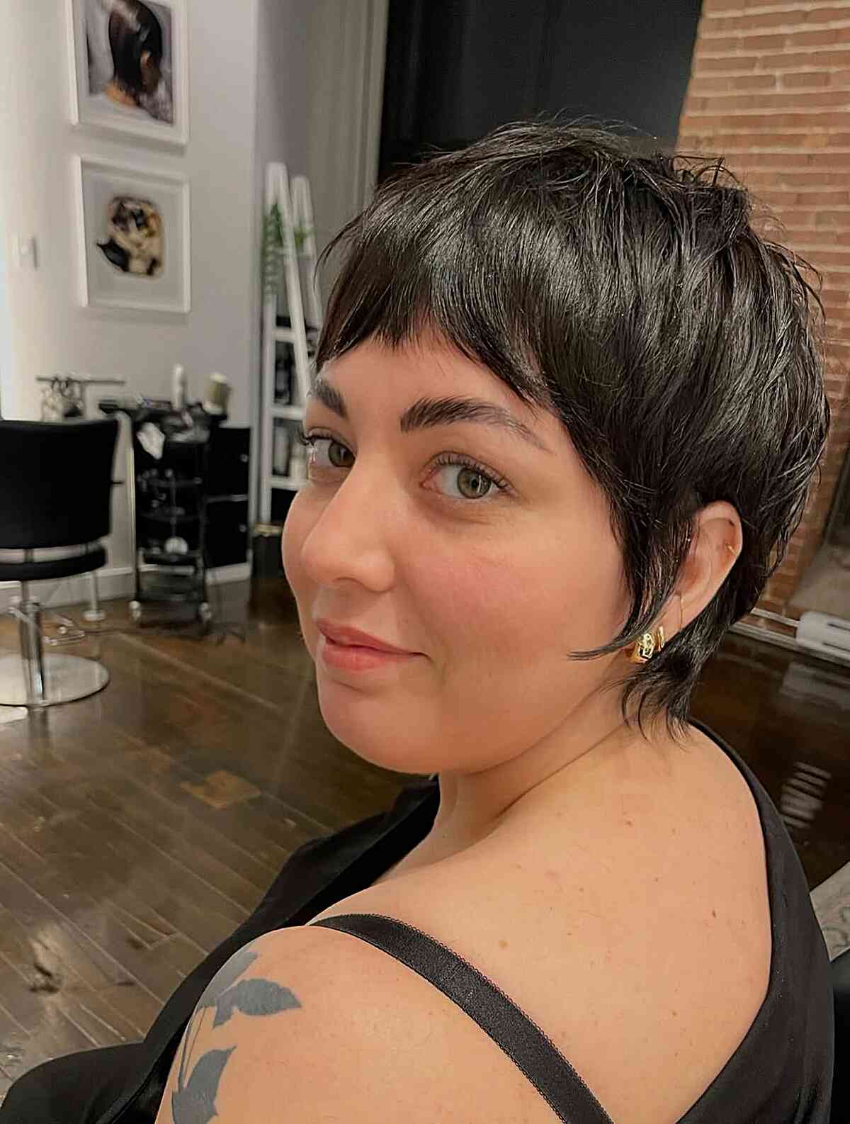 Short Shag With Short Bangs Short Shag With Short Bangs — Simple Short Shag