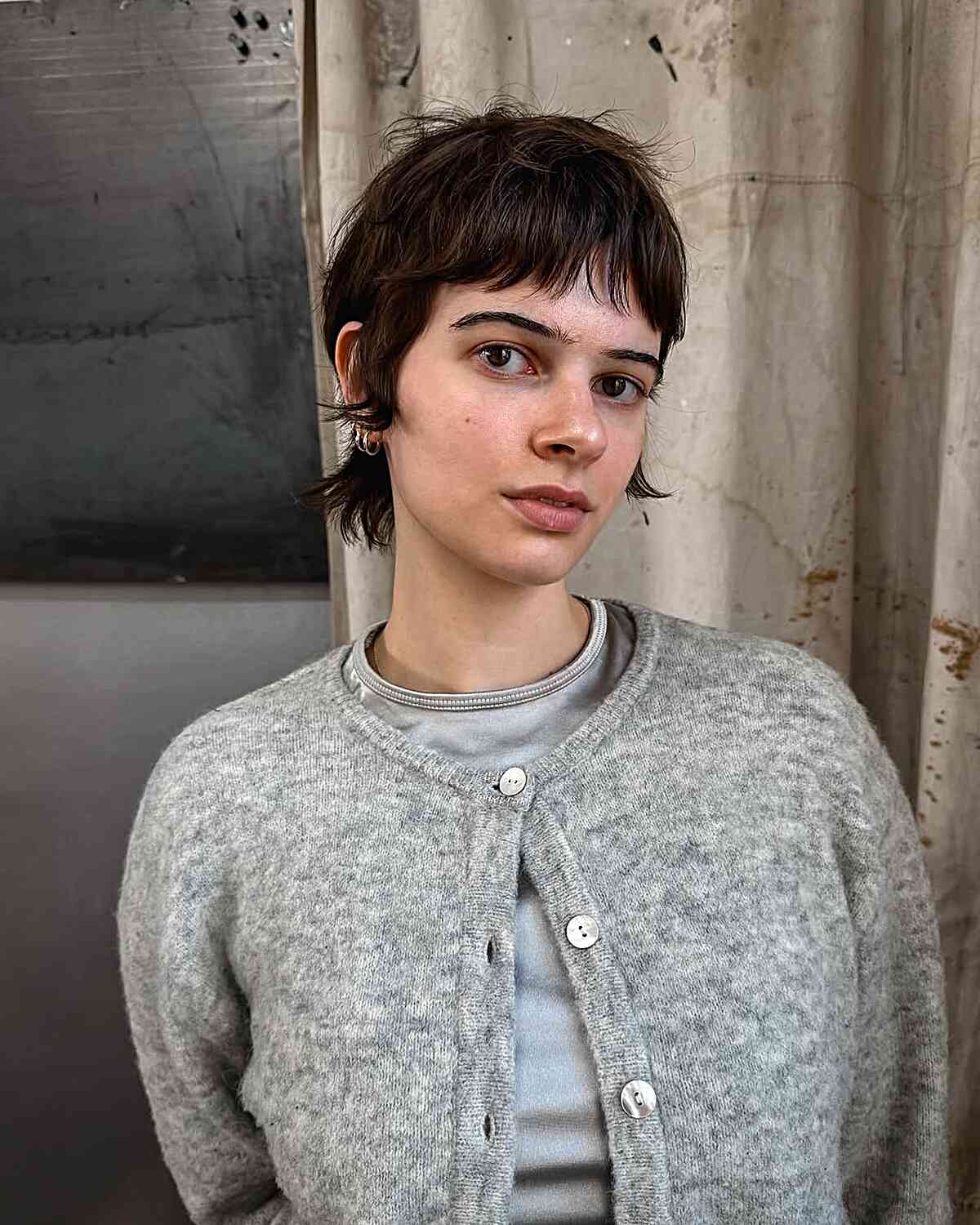 Chin Length Shag With Micro Bangs, Wavy Chin Length Shag With Micro Bangs, Wavy — Simple Short Shag