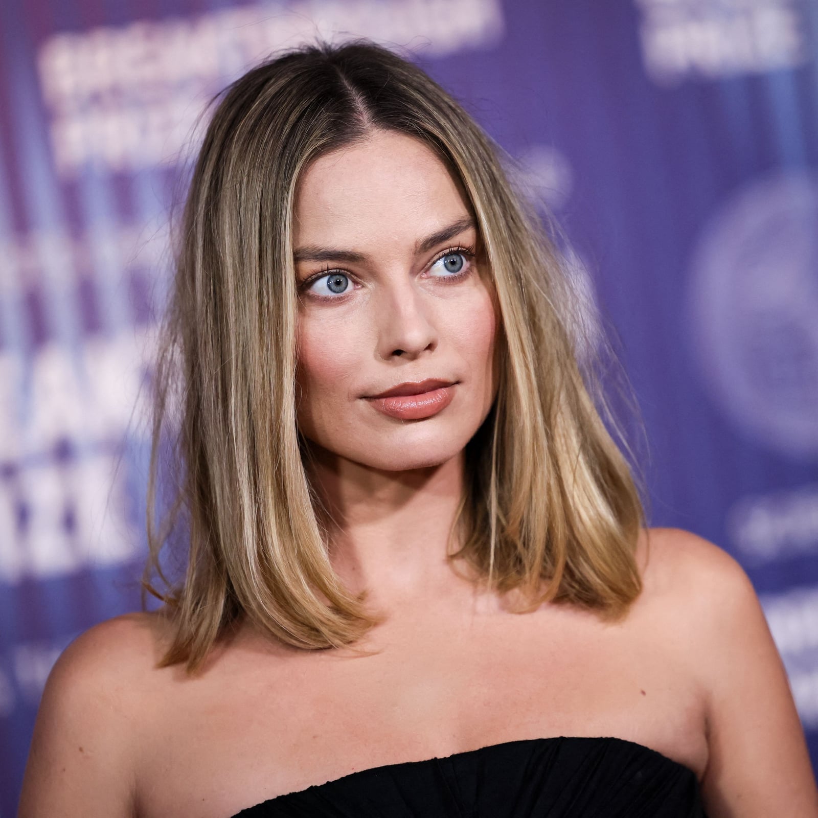Fine Shoulder Length Ash Blonde Layers — Simple Shoulder Length Haircuts