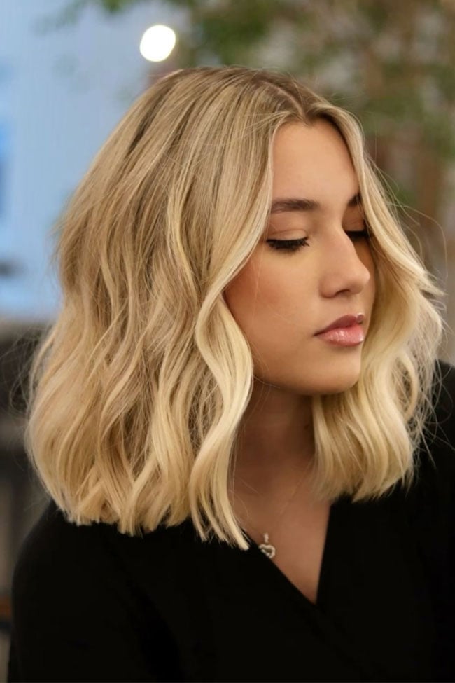Soft Wavy Shoulder Cut Ash Blonde — Simple Shoulder Length Haircuts