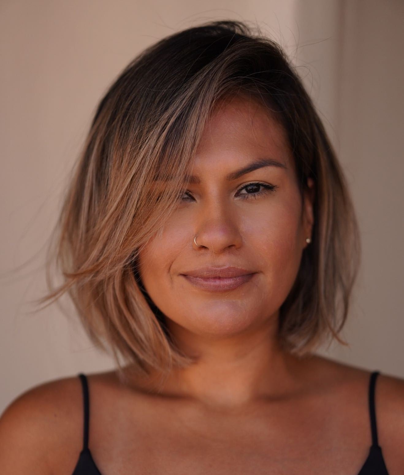 Chin Length Bob With Balayage And Side Bangs — Simple Side Swept Bangs
