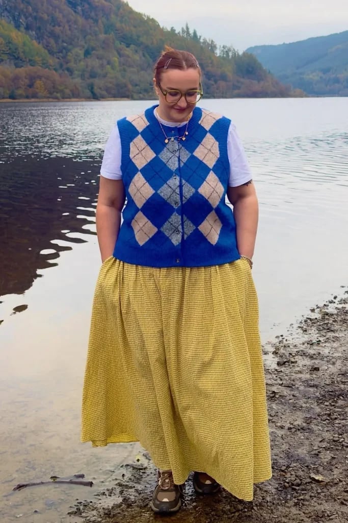 Yellow Gingham Midi Skirt with Argyle Vest and T-Shirt — Simple Skirt Outfit Plus Size