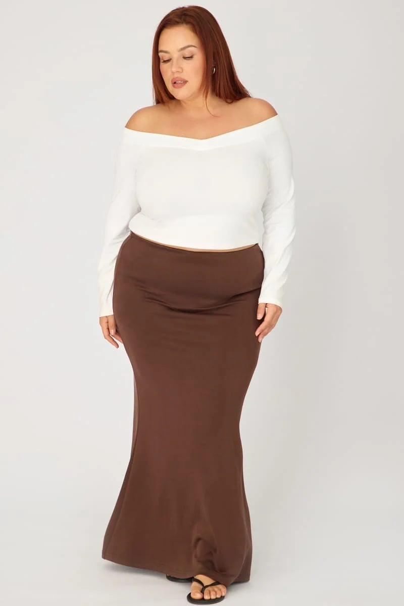 Brown Fitted Maxi Skirt with Off-The-Shoulder Top — Simple Skirt Outfit Plus Size