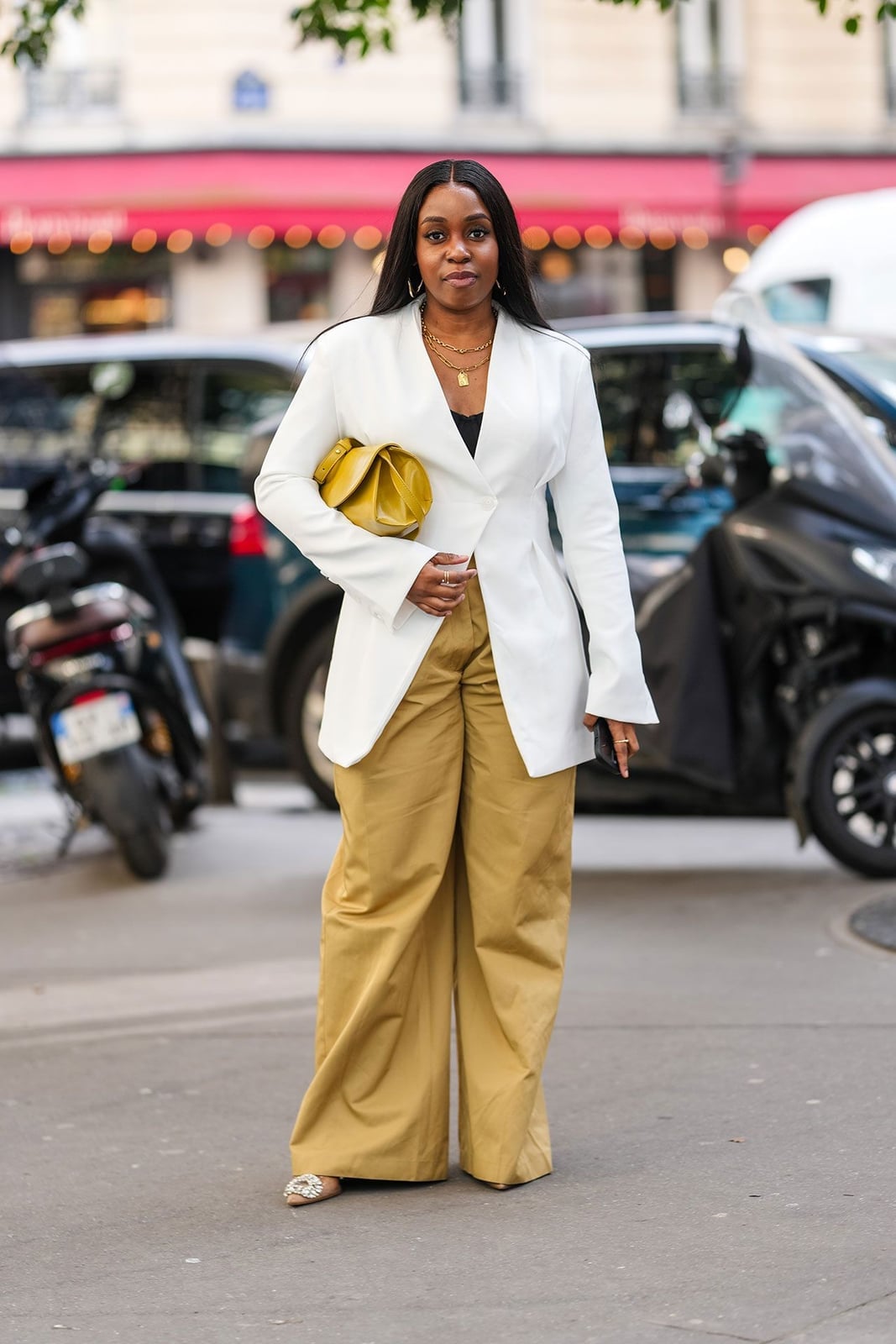 Oversized Grey Blazer With Blue Jeans Oversized Grey Blazer With Blue Jeans — Simple Smart Casual Outfits