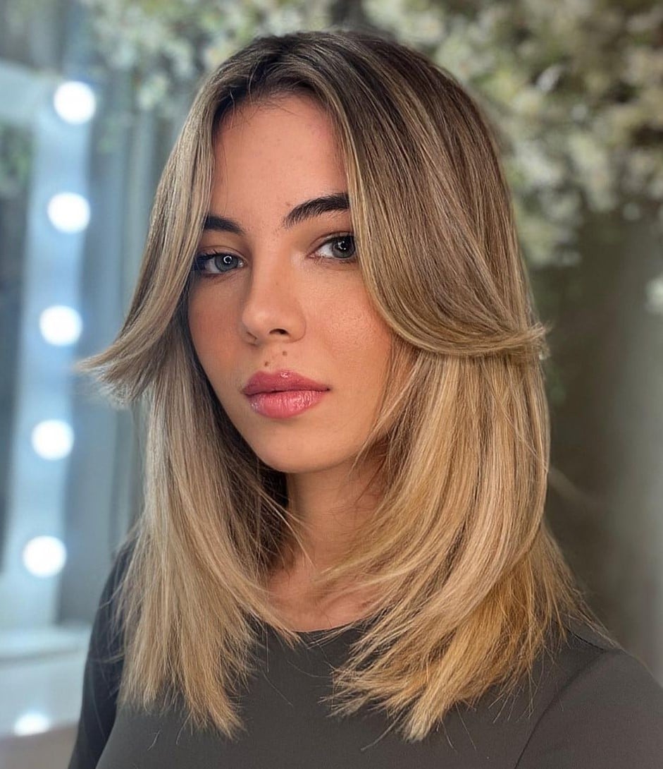 Collarbone Long Bob With Side Part, Dark Brown Collarbone Long Bob With Side Part, Dark Brown — Simple Straight Hair Haircuts