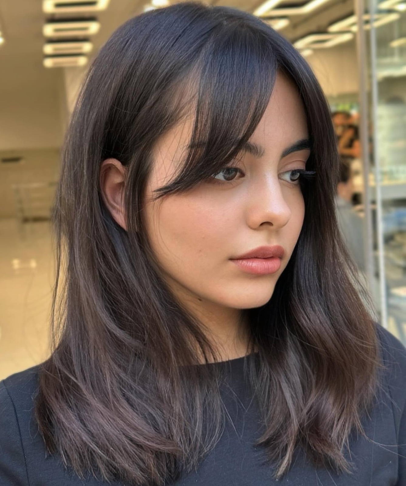 Collarbone Cut With Soft Curtain Bangs Collarbone Cut With Soft Curtain Bangs — Simple Straight Hair Haircuts
