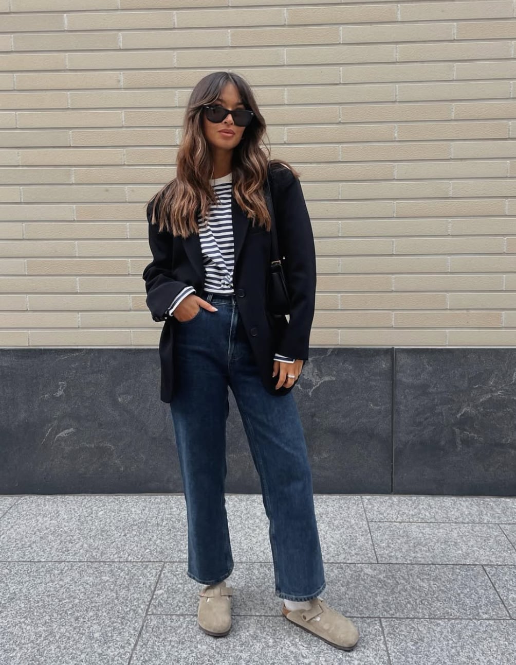 Dark Blue Straight Leg Jeans with Striped Shirt and Black Blazer Dark Blue Straight Leg Jeans with Striped Shirt and Black Blazer — Simple Straight Leg Jeans Outfits