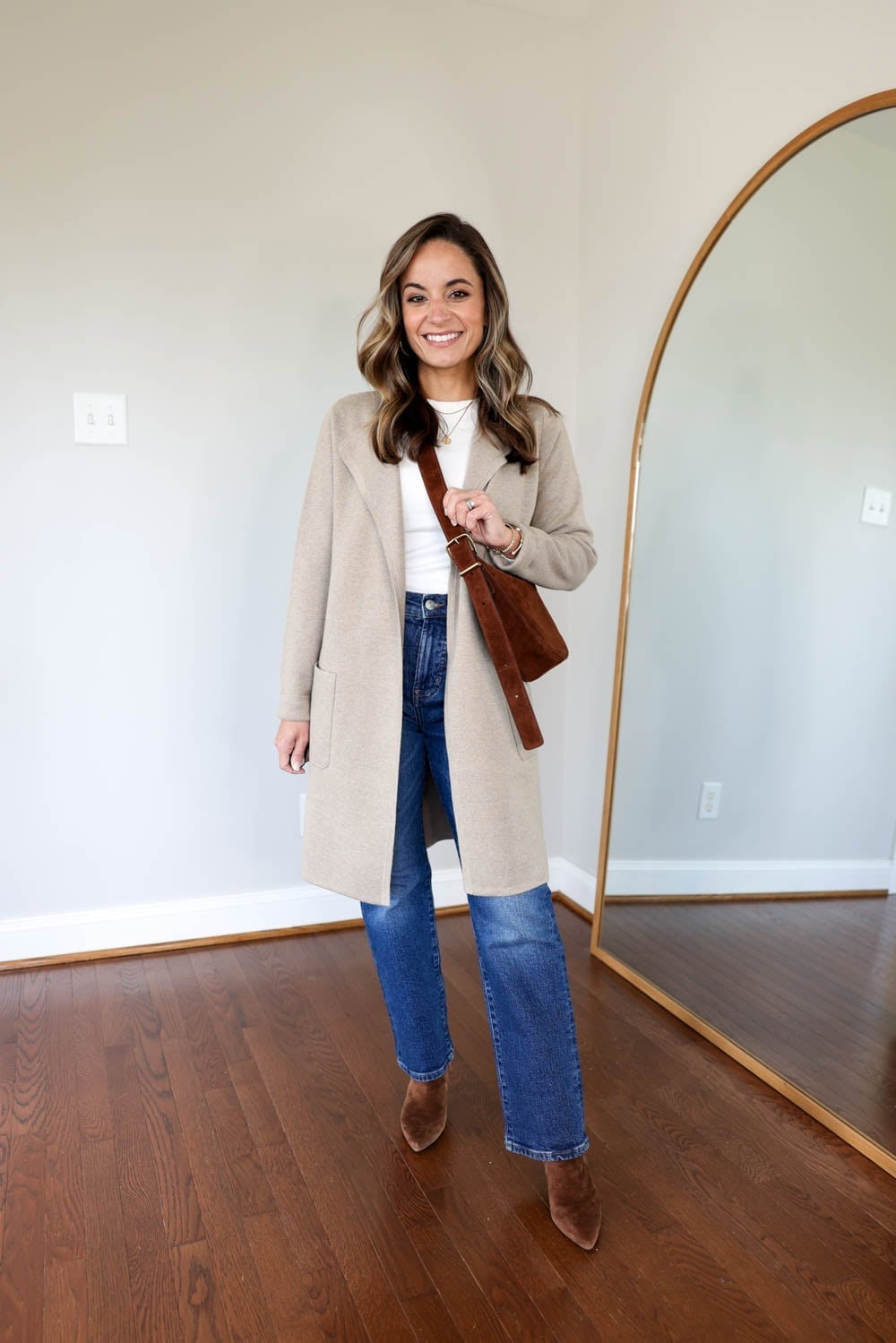 Dark Wash Straight Leg Jeans with Longline Cardigan Dark Wash Straight Leg Jeans with Longline Cardigan — Simple Straight Leg Jeans Outfits