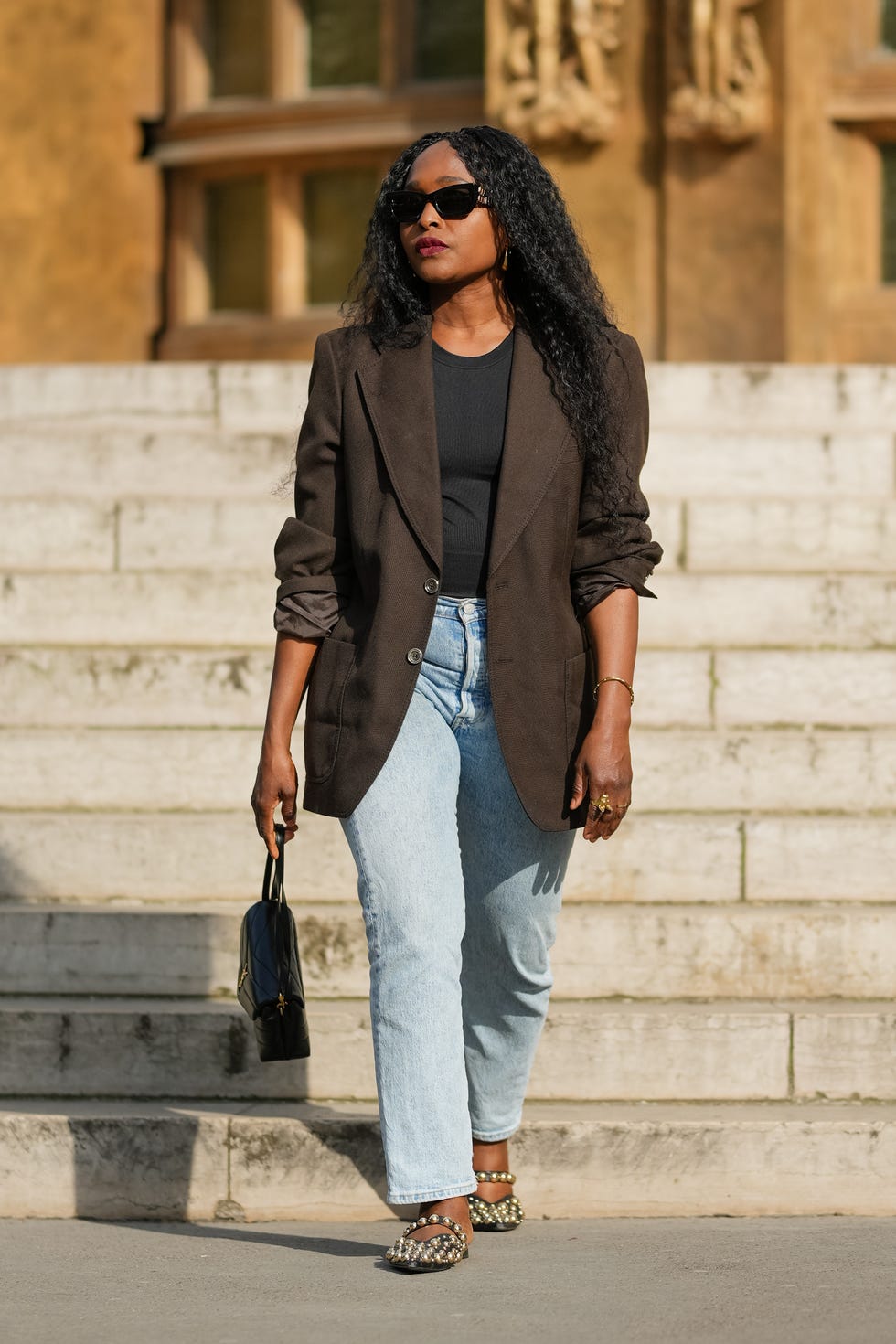 Light Wash Straight Leg Jeans with Brown Blazer and Studded Flat Mules Light Wash Straight Leg Jeans with Brown Blazer and Studded Flat Mules — Simple Straight Leg Jeans Outfits