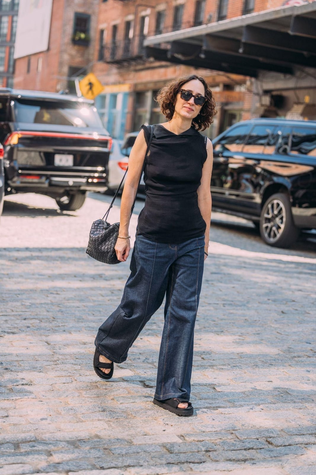Sleeveless Knit Top With Wide Leg Jeans Sleeveless Knit Top With Wide Leg Jeans — Simple Streetwear Style