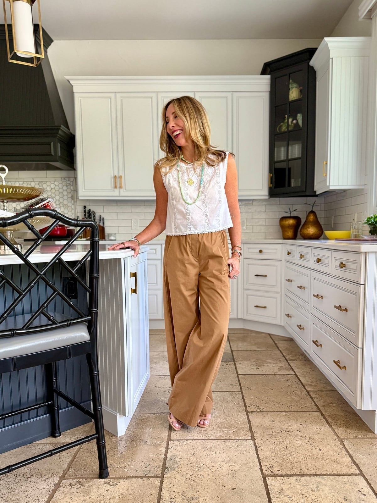 Wide-leg Tan Trousers with a White Embroidered Top Wide-leg Tan Trousers with a White Embroidered Top — Simple Tan Pants Outfits