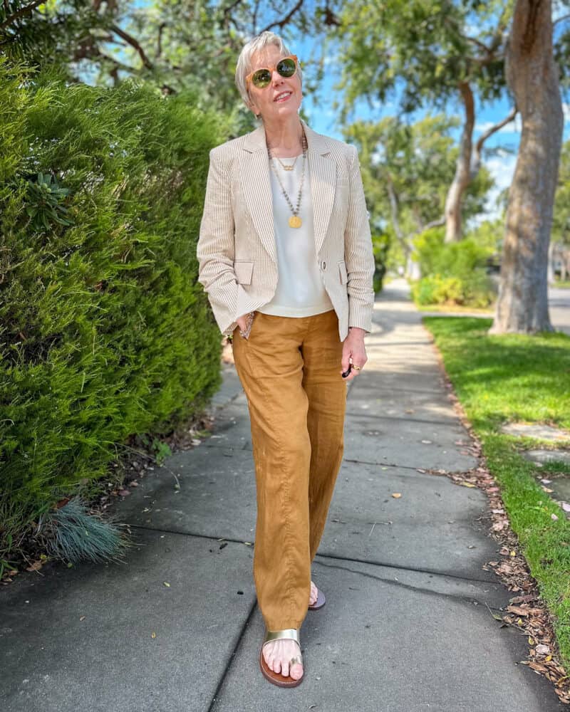 Tan Wide-Leg Linen-Blend Trousers with a Striped Blazer Tan Wide-Leg Linen-Blend Trousers with a Striped Blazer — Simple Tan Pants Outfits