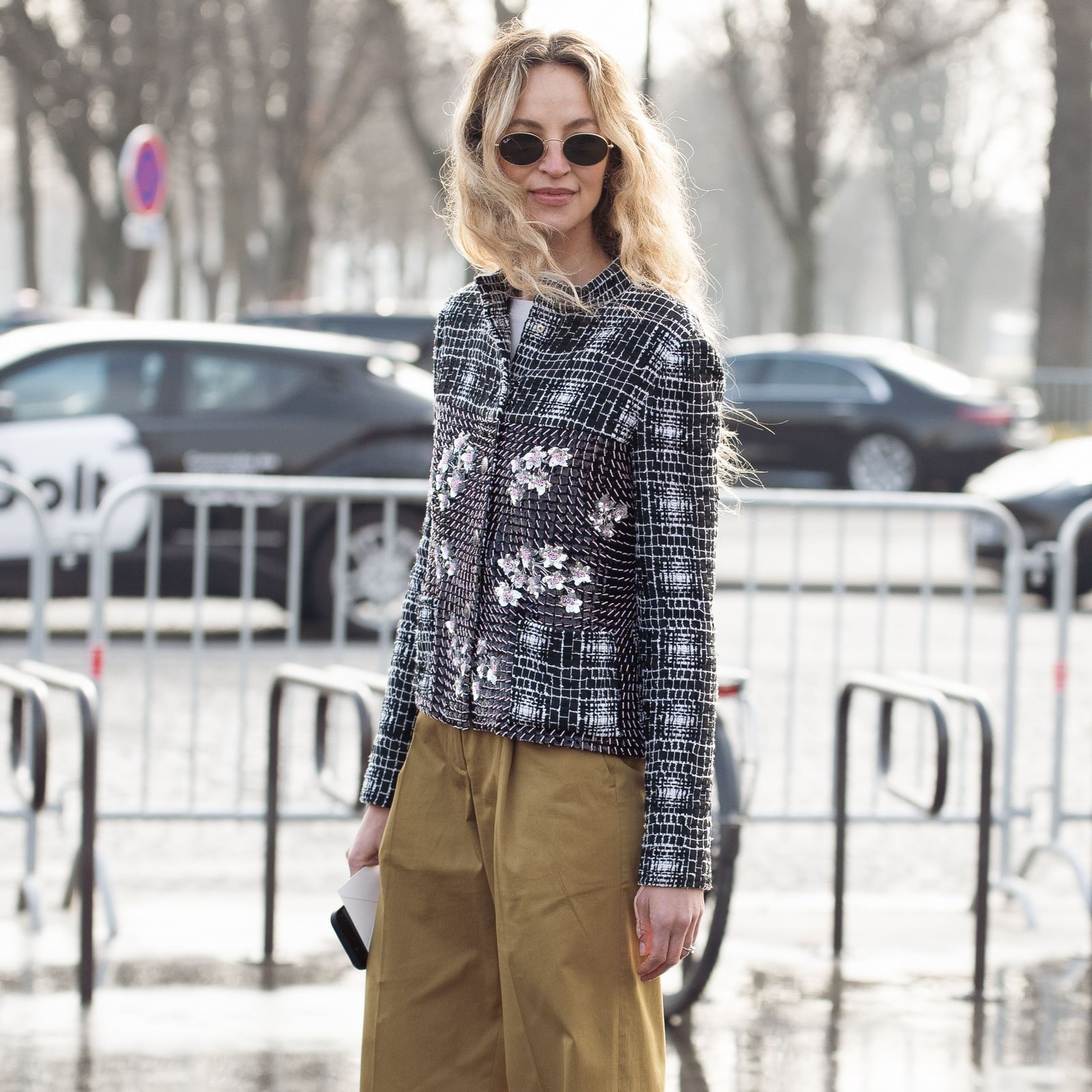 Tan Wide-Leg Cropped Pants with a Sequined Jacket Tan Wide-Leg Cropped Pants with a Sequined Jacket — Simple Tan Pants Outfits