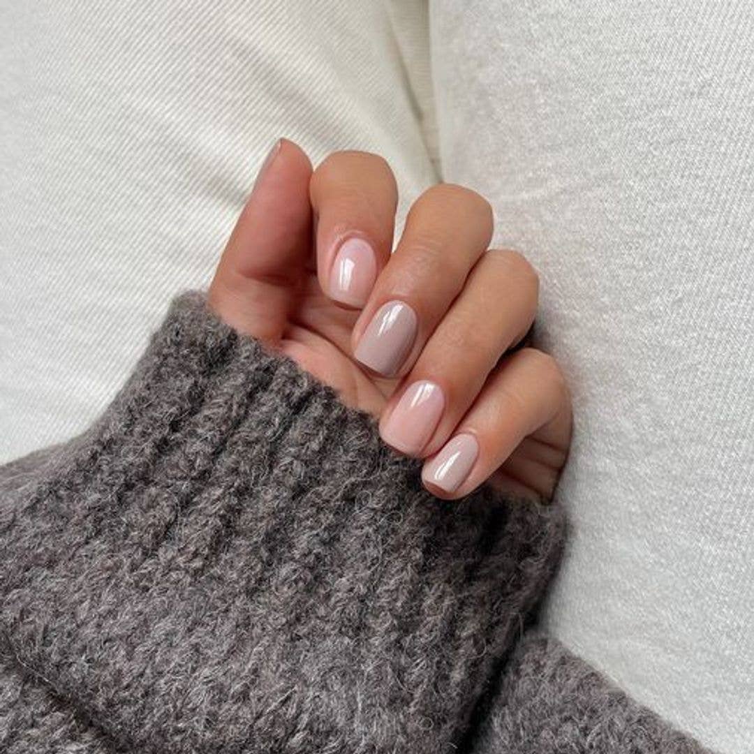 Dual Tone Light Taupe Short Oval Nails Dual Tone Light Taupe Short Oval Nails — Simple Taupe Nails
