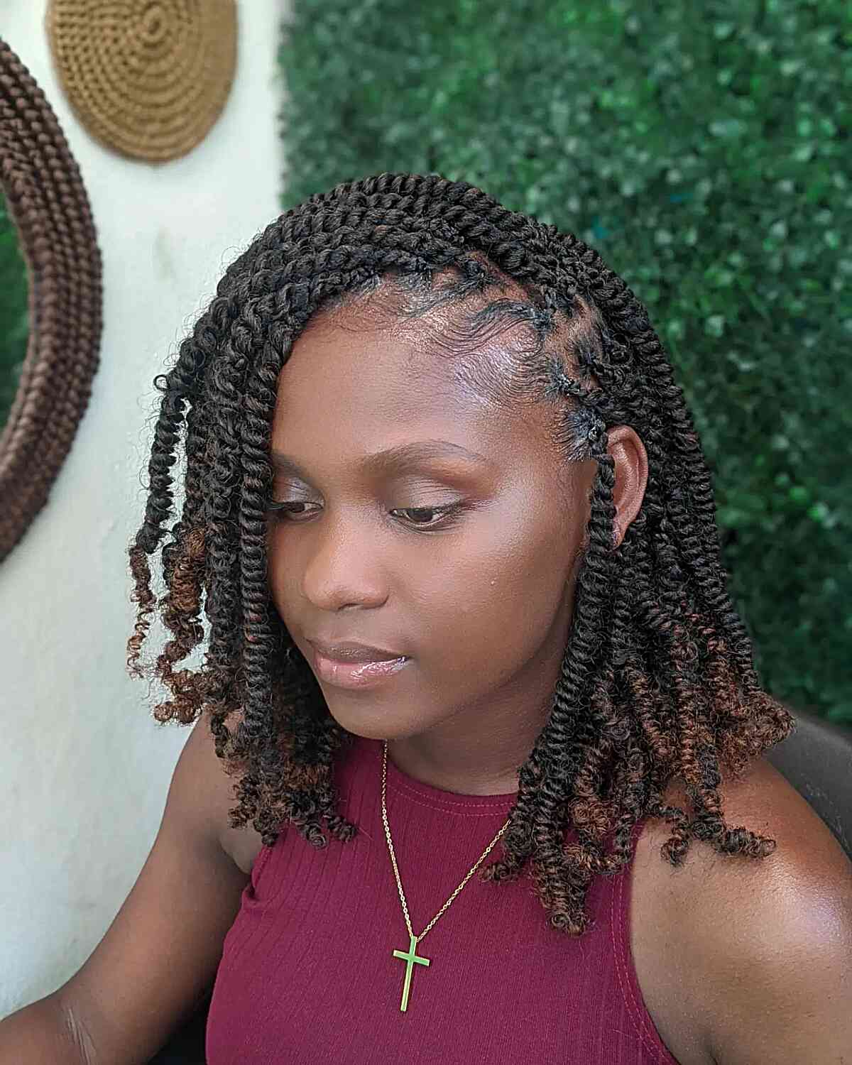 Collarbone Twists With Ombre Effect Collarbone Twists With Ombre Effect — Simple Two Strand Twists