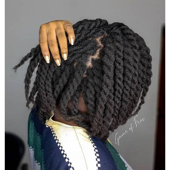 Collarbone Black Twists Side View, Coily Collarbone Black Twists Side View, Coily — Simple Two Strand Twists