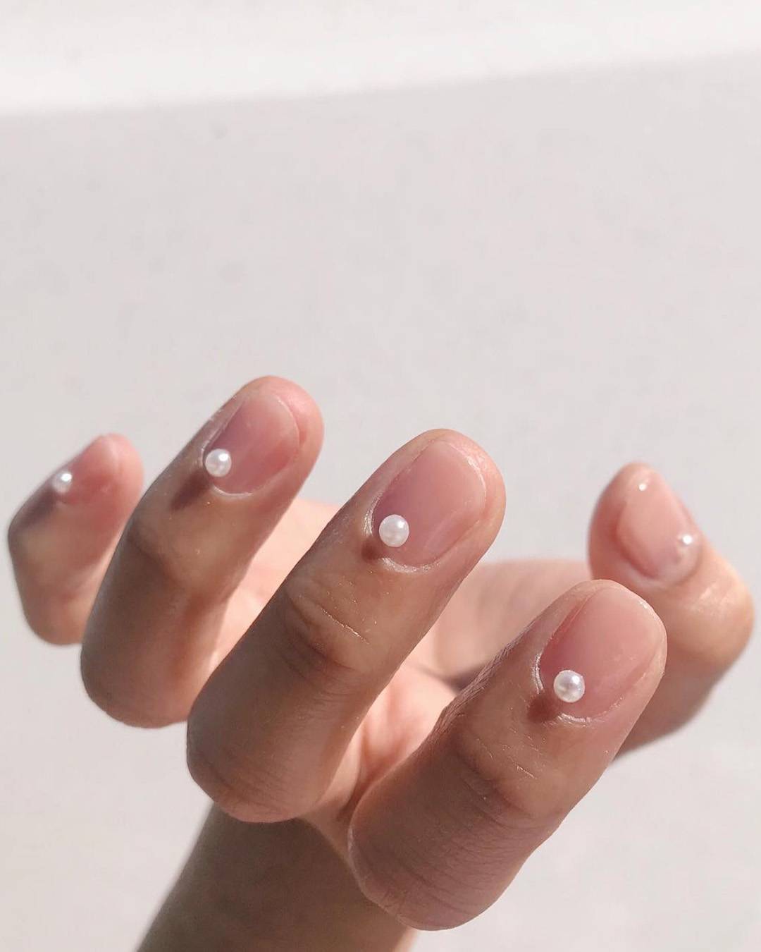 Classic White French Tip Short Almond Nails Classic White French Tip Short Almond Nails — Simple Vintage Nails