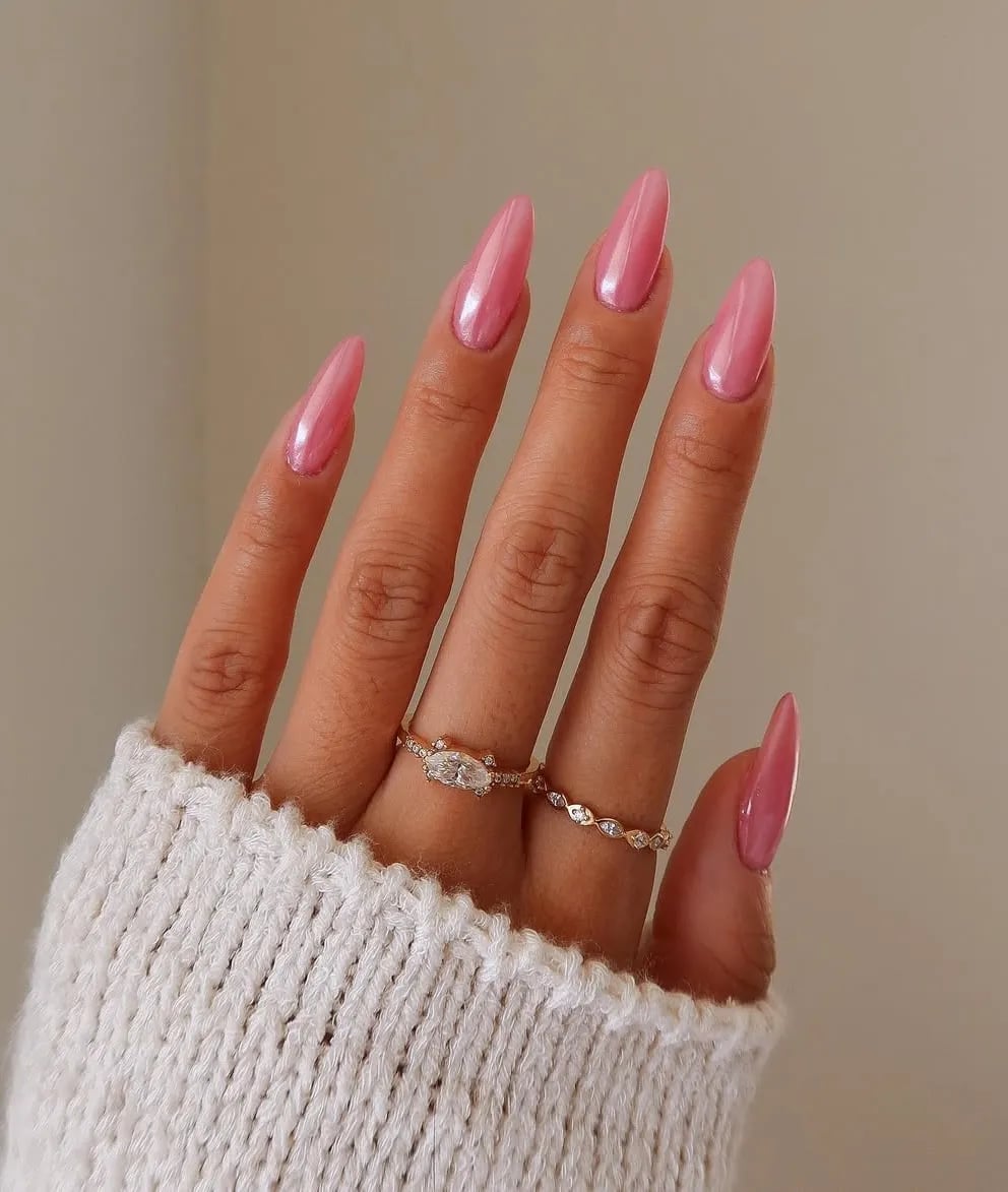 Cream and White Polka Dot Short Oval Nails Cream and White Polka Dot Short Oval Nails — Simple Vintage Nails