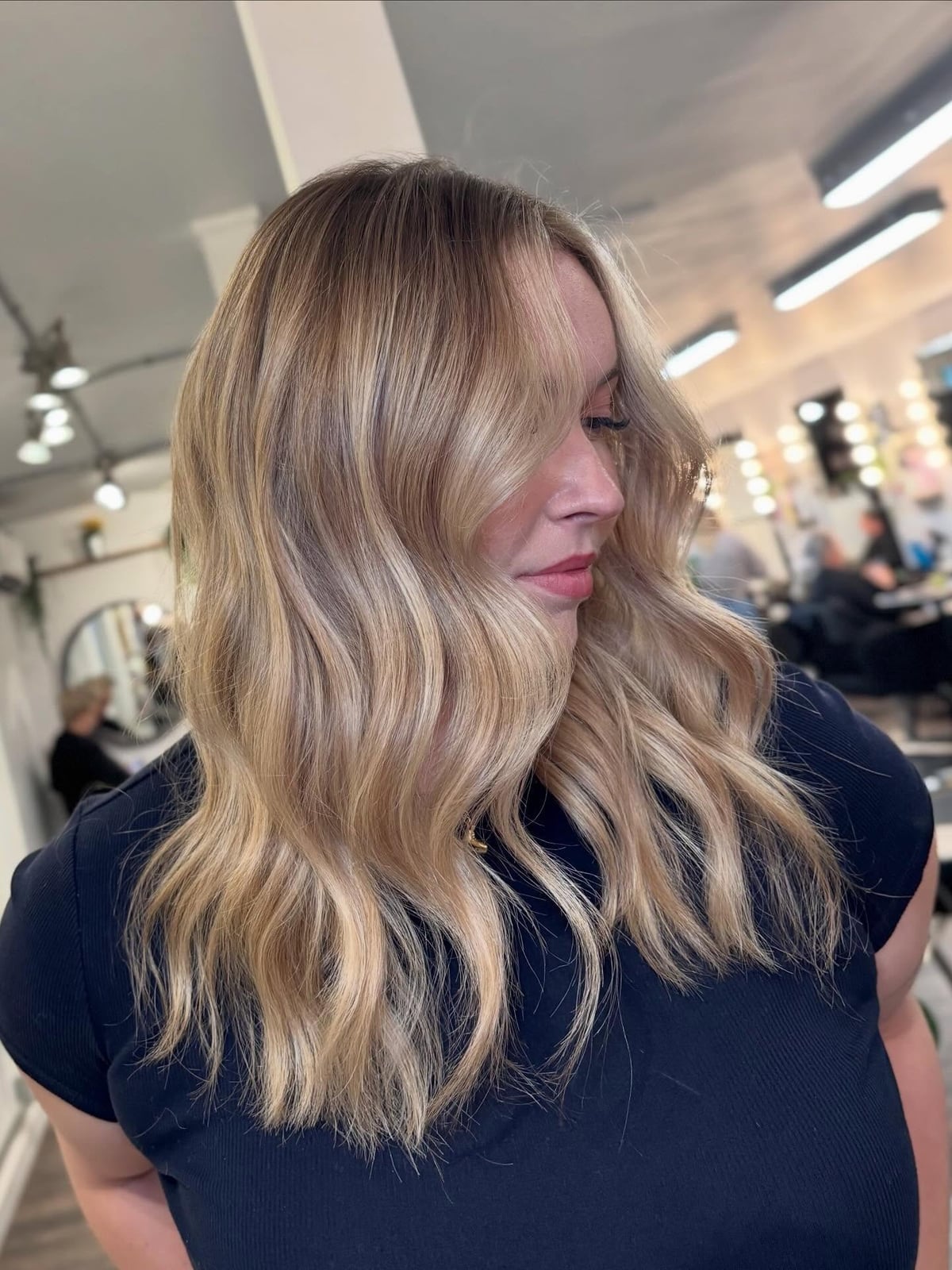 Collarbone Blonde Balayage Blowout Waves With Side Swept Collarbone Blonde Balayage Blowout Waves With Side Swept — Simple Waves Hair