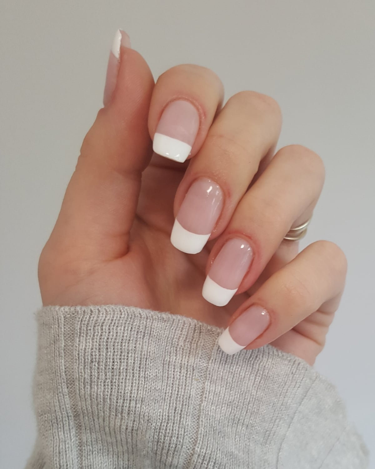 Medium Square Nails Classic Pink Base French — Simple White French Tip Nails