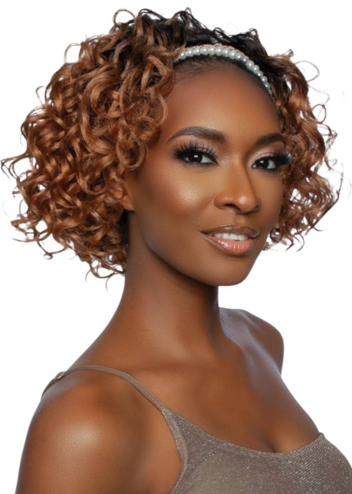 Honey Blonde Curly Bob With Defined Curls Honey Blonde Curly Bob With Defined Curls — Simple Wigs Human Hair