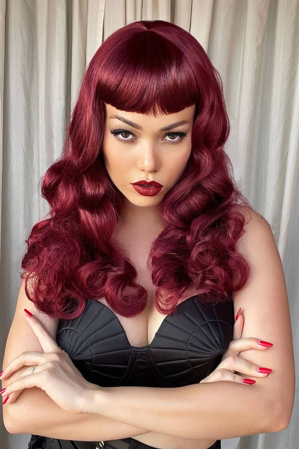 Mid-Back Layers With Curtain Bangs In Dark Cherry Red Mid-Back Layers With Curtain Bangs In Dark Cherry Red — Simple Wigs Human Hair