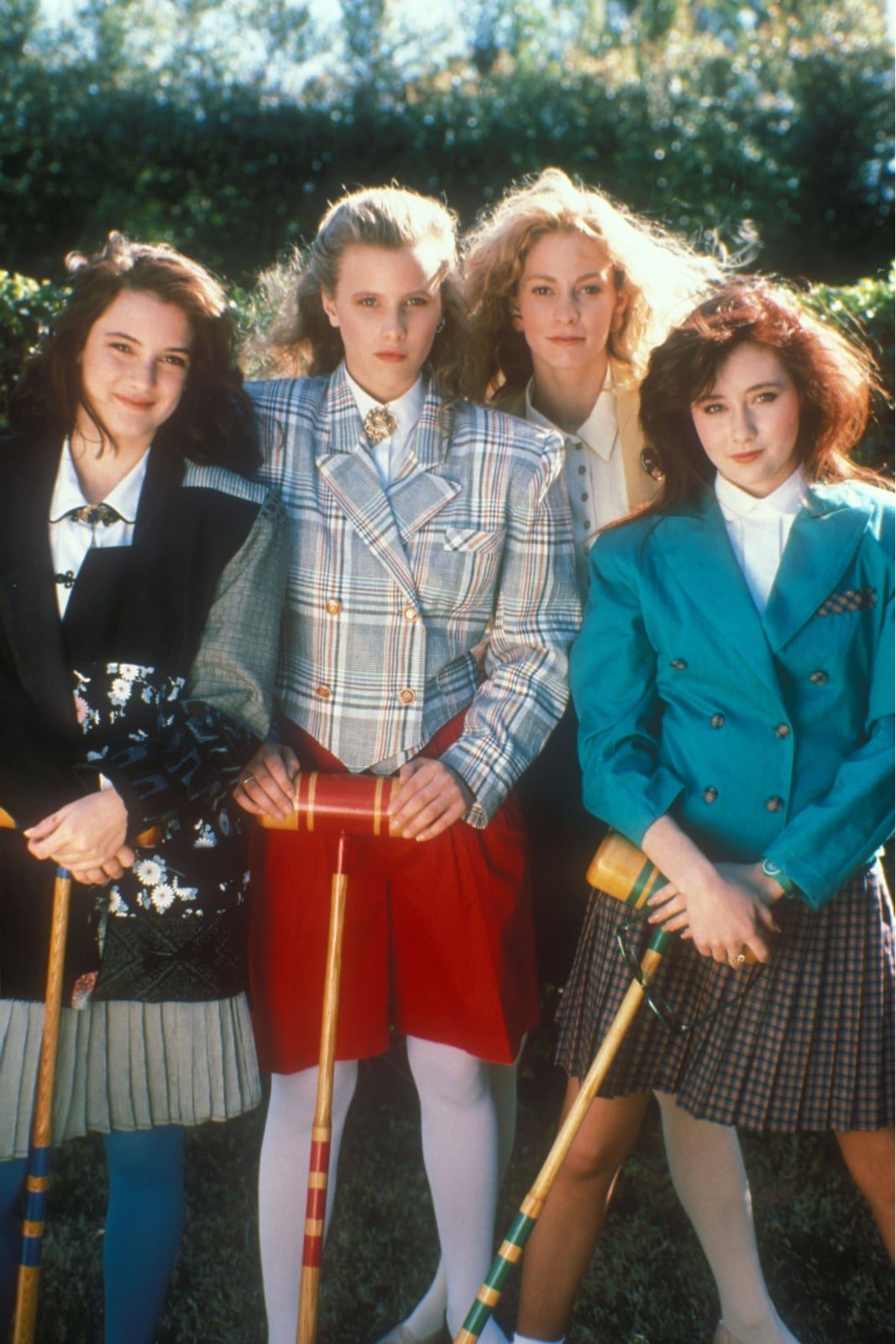 Oversized Plaid Blazer with A-line Skirt — Trendy 80s Party Outfit