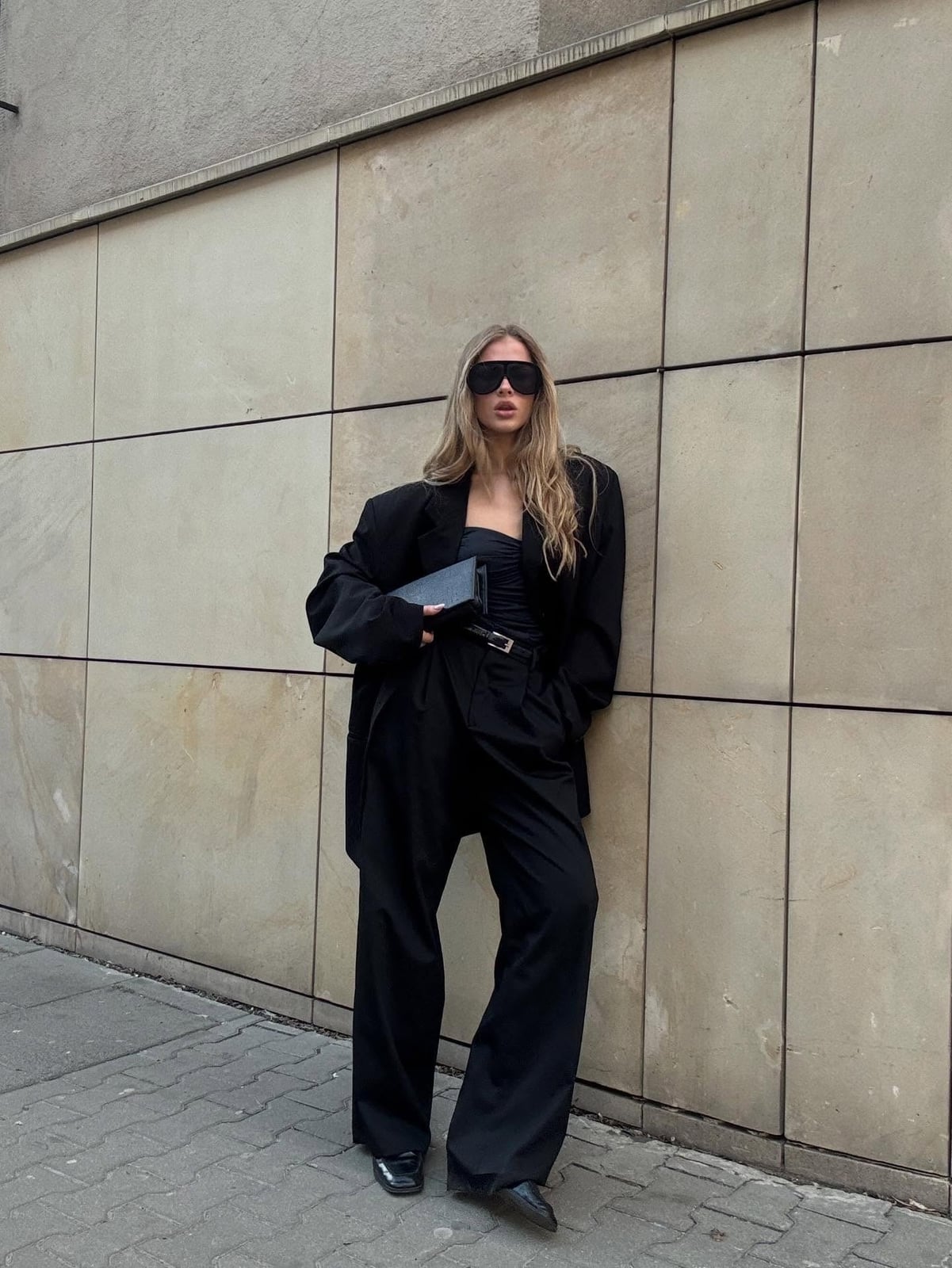 Oversized Blazer with Wide-Leg Trousers and Black Loafers — Trendy All Black Outfits