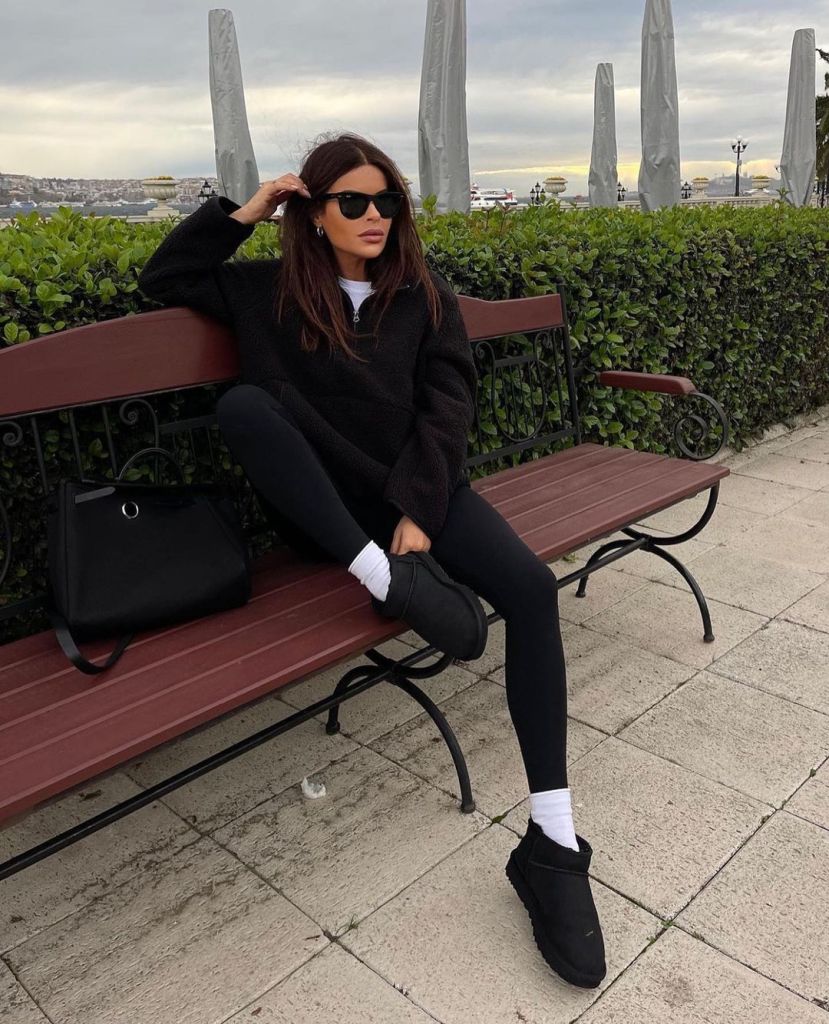 Fleece Jacket Over T-Shirt and Leggings — Trendy All Black Outfits