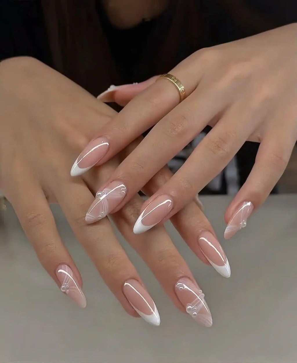 Subtle Line Art Thin French Almonds Subtle Line Art Thin French Almonds — Trendy Almond Nails French