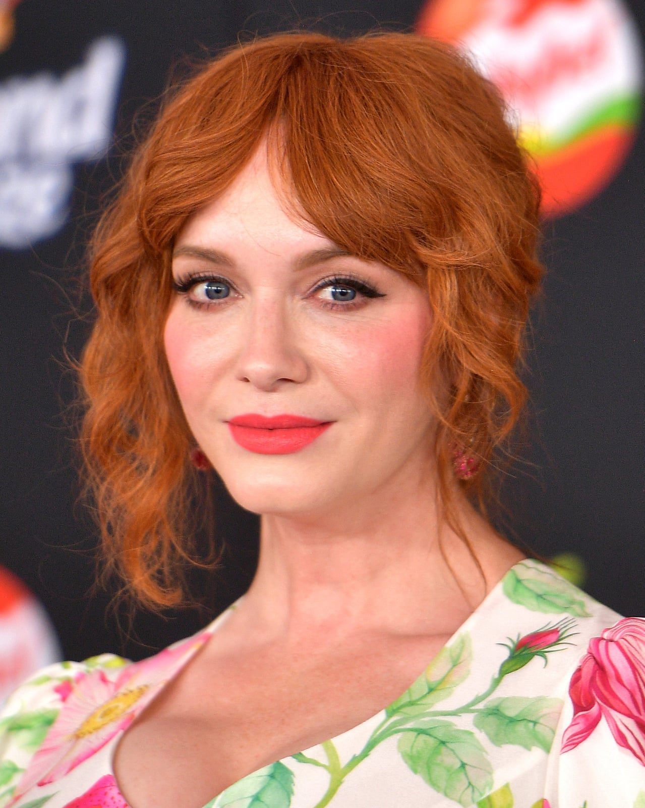 Collarbone Shag With Textured Waves Collarbone Shag With Textured Waves — Trendy Auburn Hair Color