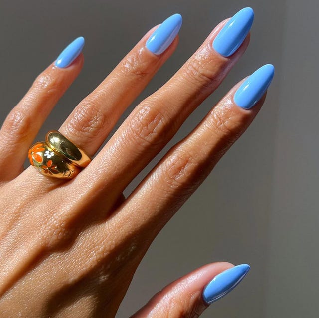 Solid Opaque Baby Blue Short Square — Trendy Baby Blue Nails