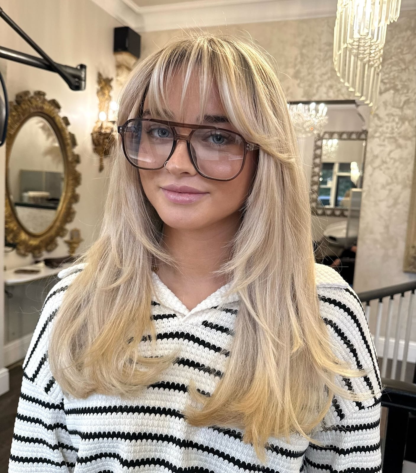 Long Ash Blonde With Face-Framing Layers And Curtain Bangs Long Ash Blonde With Face-Framing Layers And Curtain Bangs — Trendy Bangs Style
