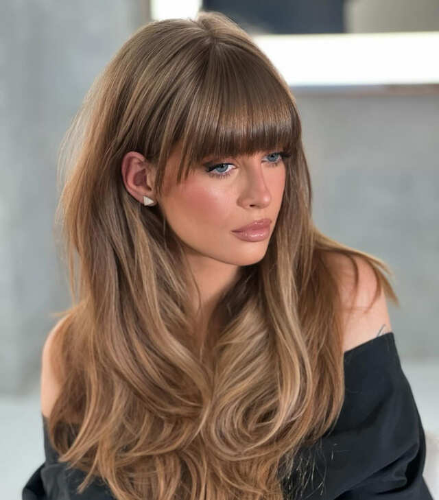Mid-Back Ash Blonde With Full Fringe And Balayage Mid-Back Ash Blonde With Full Fringe And Balayage — Trendy Bangs Style