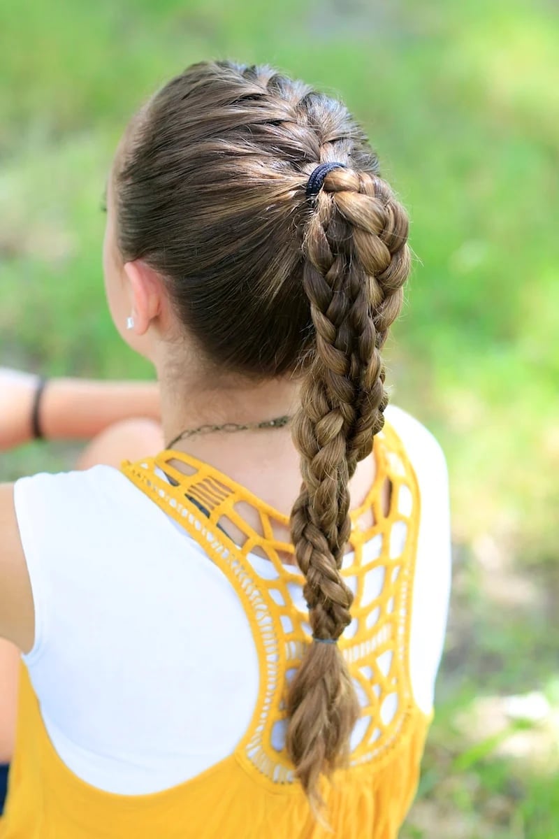 Textured Shoulder Length Side Braid Textured Shoulder Length Side Braid — Trendy Basketball Hairstyles