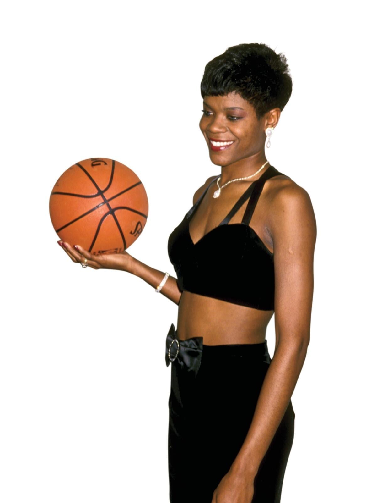 Short Black Bowl Cut With Short Bangs Short Black Bowl Cut With Short Bangs — Trendy Basketball Hairstyles