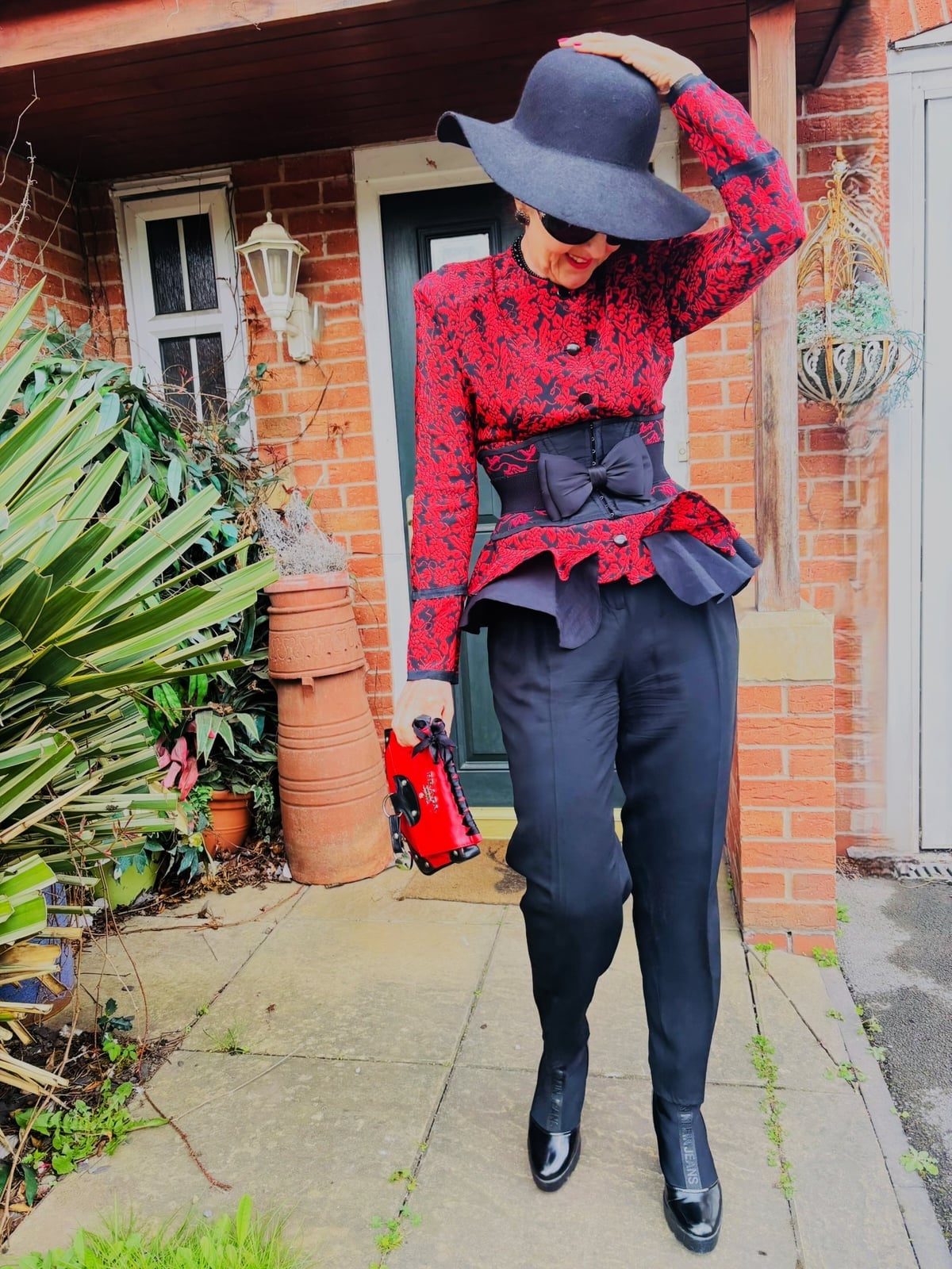 Bow Belt With Wide Leg Trousers — Trendy Belt Outfits
