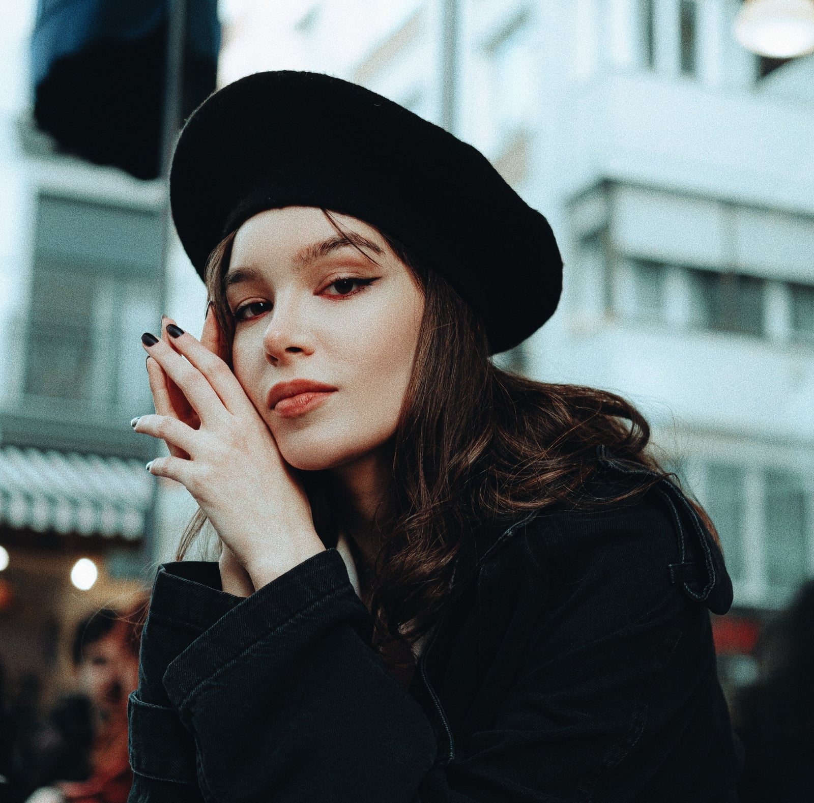 Moody Black Beret with a Dark Jacket — Trendy Beret Outfits