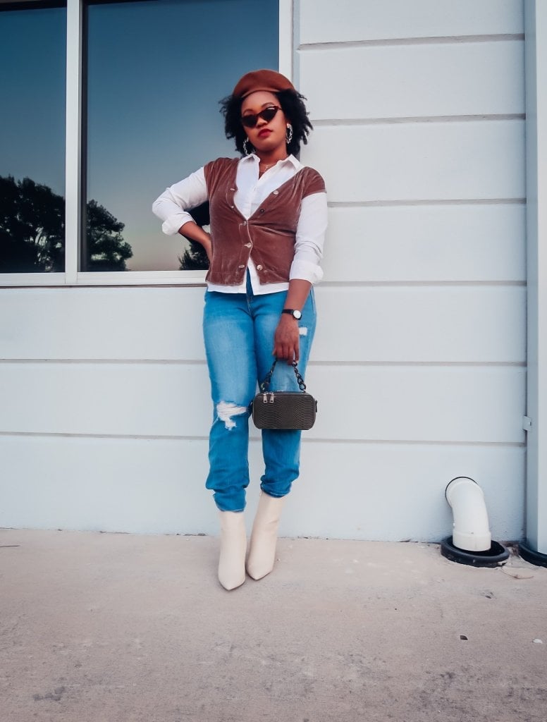 Velvet Vest and Beret with Ripped Jeans — Trendy Beret Outfits