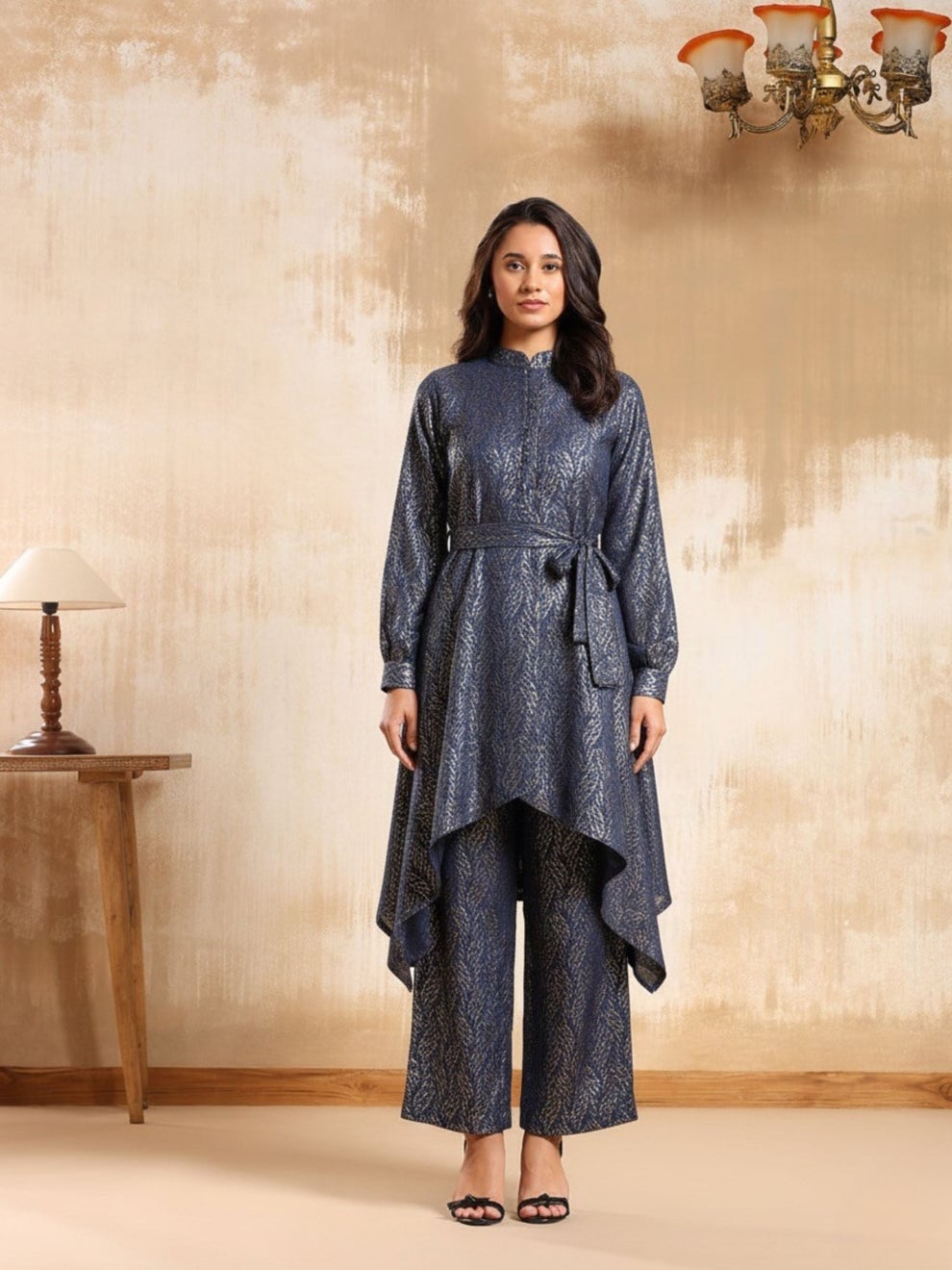 Blue and Silver Metallic Print Tunic and Wide-Leg Pants for a Birthday — Trendy Birthday Outfits