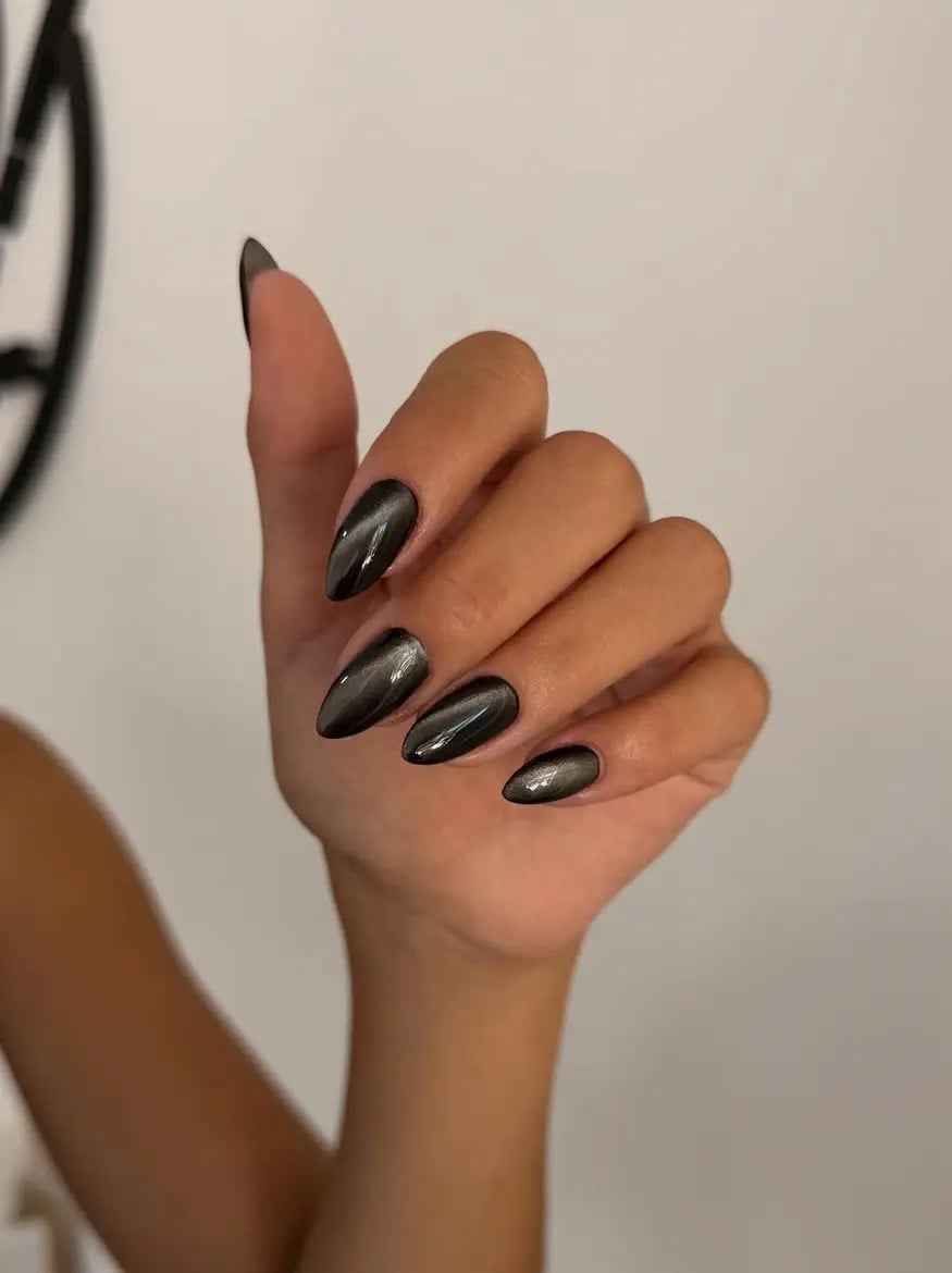 Metallic Dark Grey Cat Eye Medium Almond Nails — Trendy Black Almond Nails