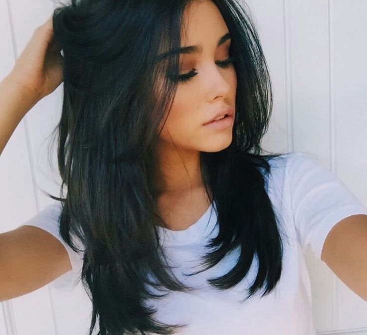 Mid-Back Straight Hair With High Gloss — Trendy Black Hair