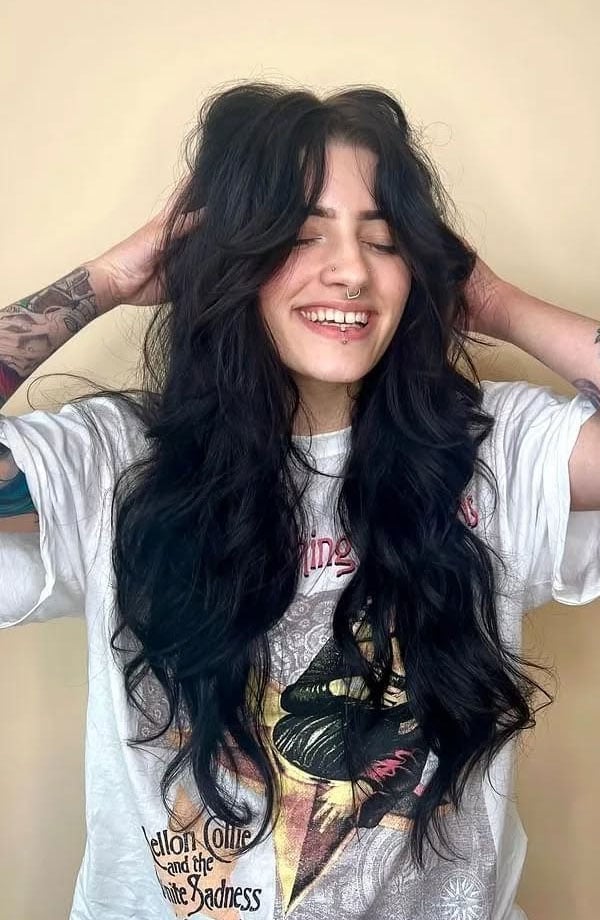 Mid-Back Voluminous Waves With Curtain Bangs — Trendy Black Hair
