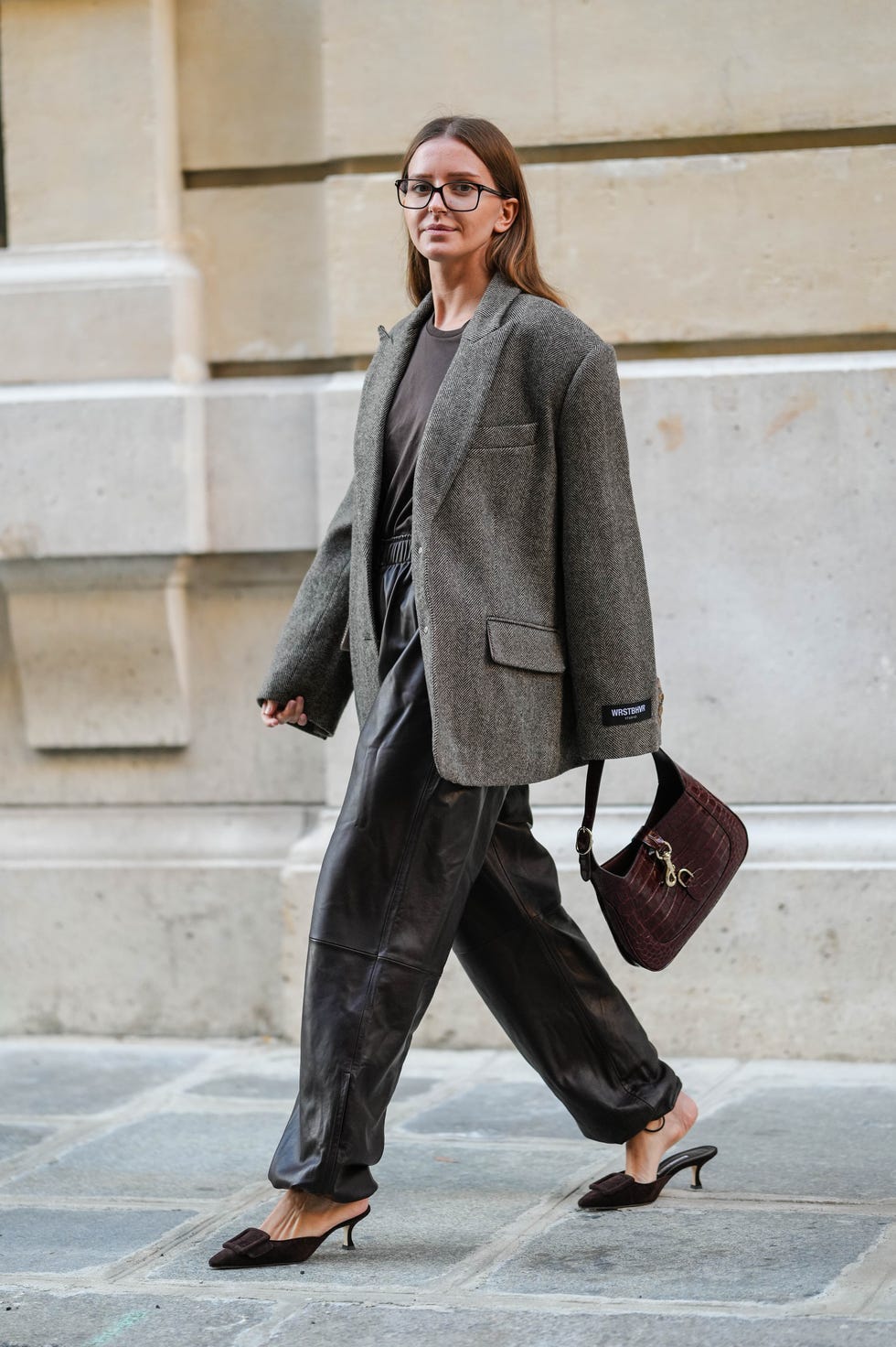 Relaxed Fit Leather Trousers with Tweed Blazer Relaxed Fit Leather Trousers with Tweed Blazer — Trendy Black Leather Pants Outfit
