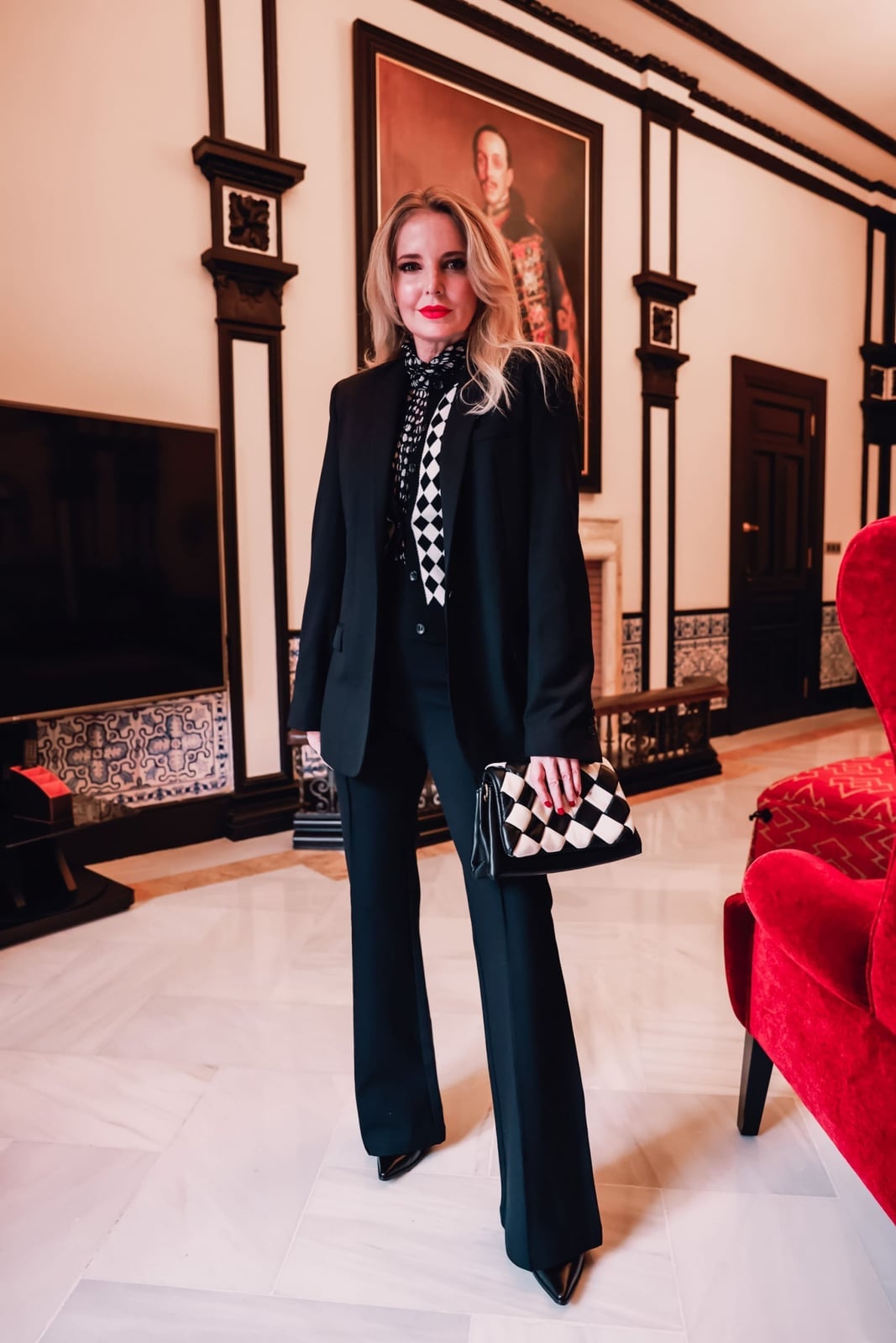 Black Blazer and Wide-Leg Trousers with Patterned Blouse — Trendy Black Outfits