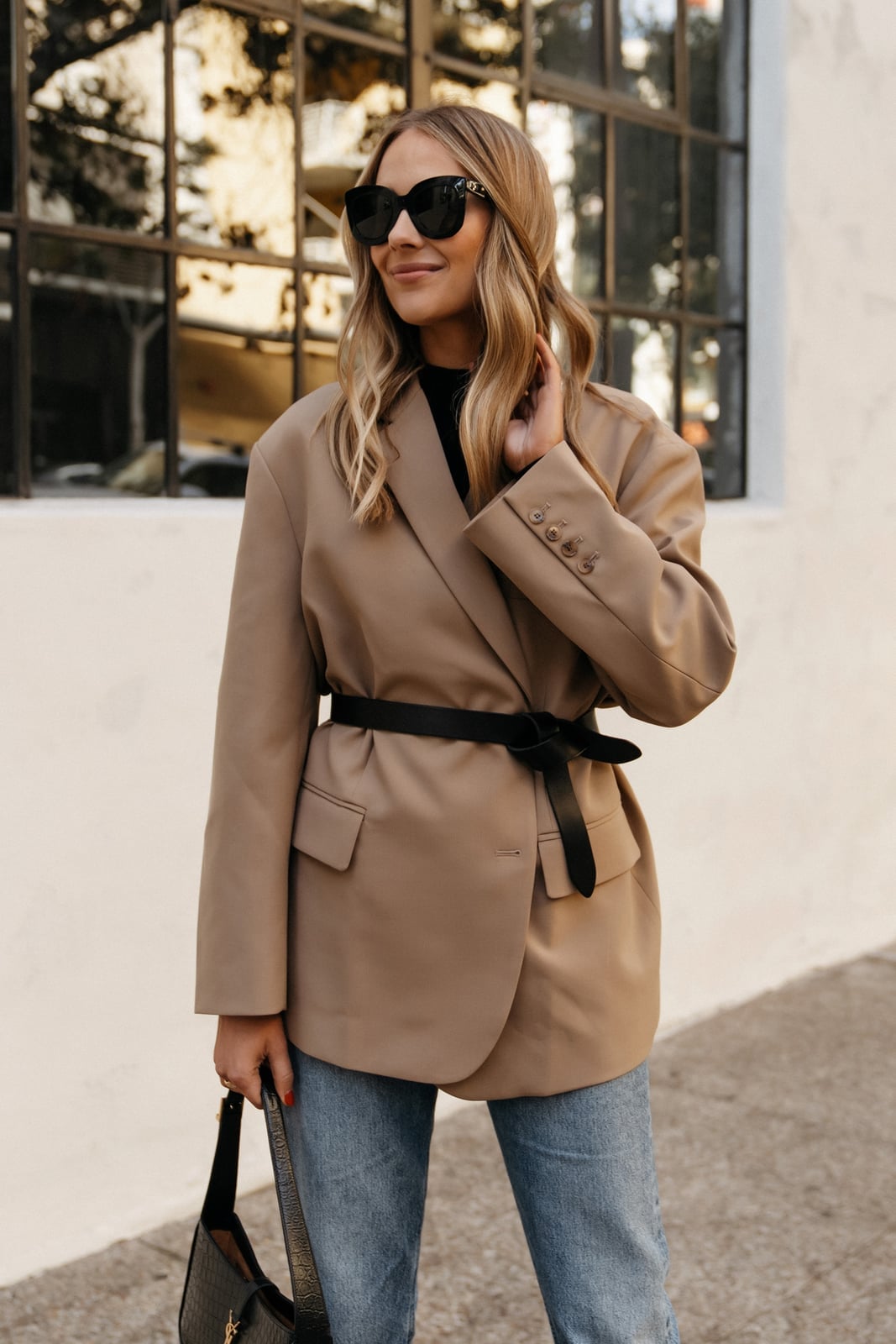 Oversized Camel Blazer Cinched with Obi Belt — Trendy Blazer Outfits