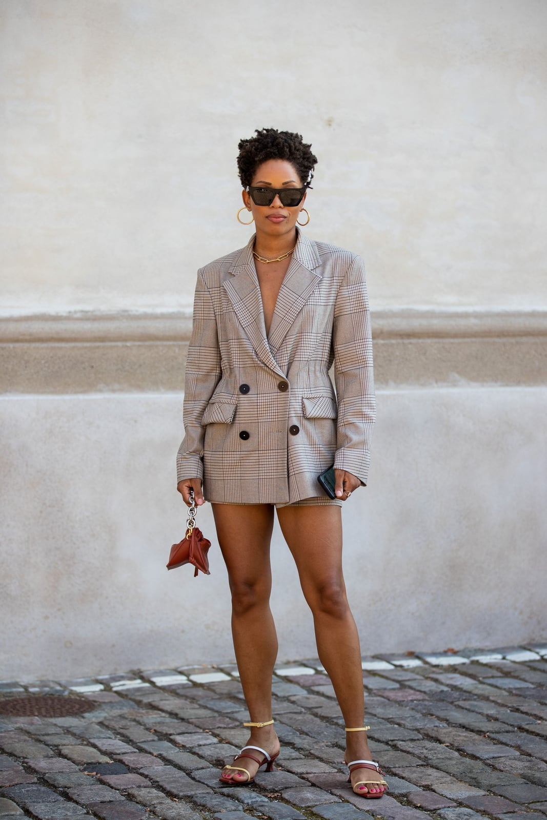 Oversized Beige Checked Blazer Worn as a Dress — Trendy Blazer Outfits